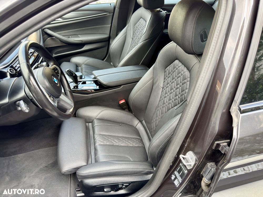 BMW Seria 5 520d Aut. M Sport Edition - 38