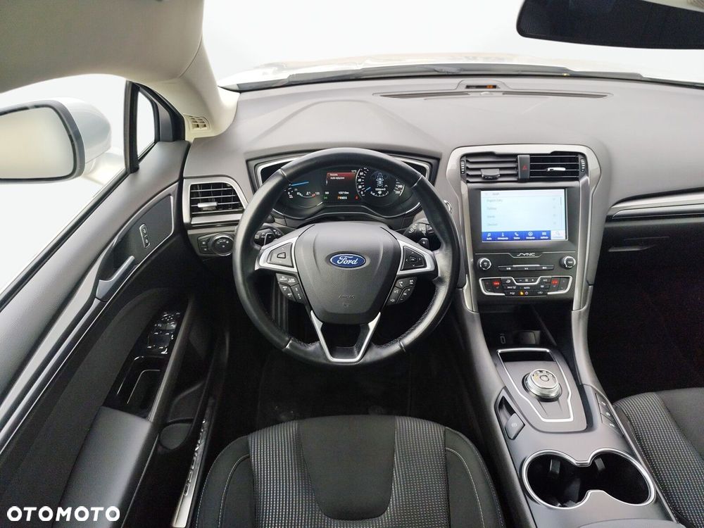 Ford Mondeo - 14