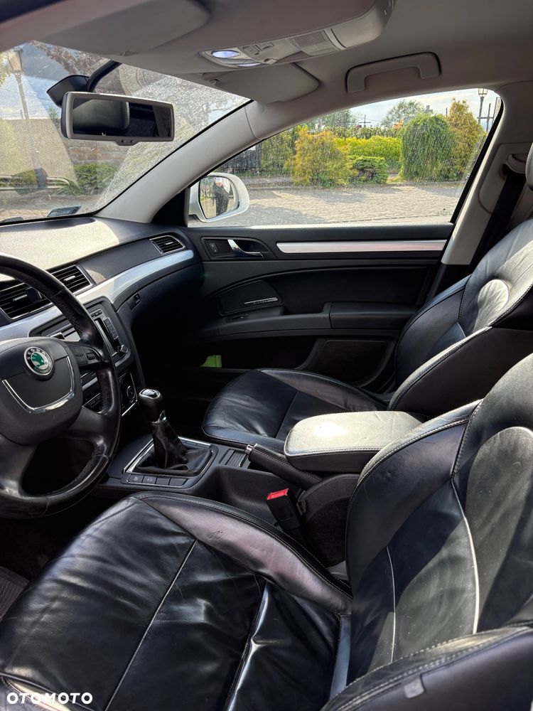 Skoda Superb 2.0 TDI Ambition - 12