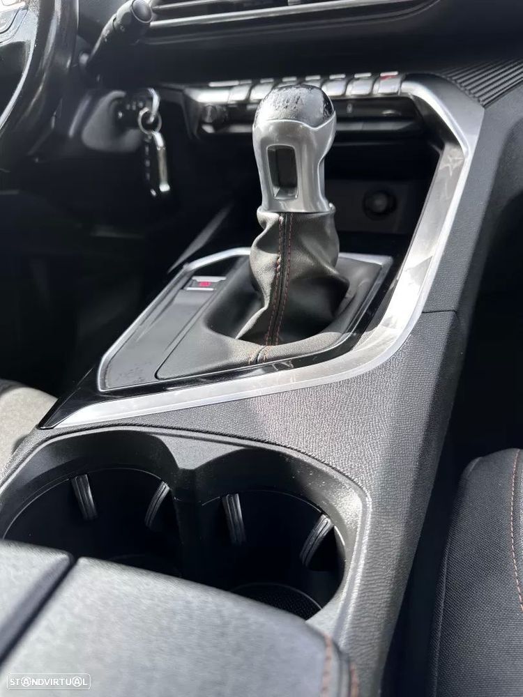 Peugeot 5008 1.2 PureTech Allure Pack - 45