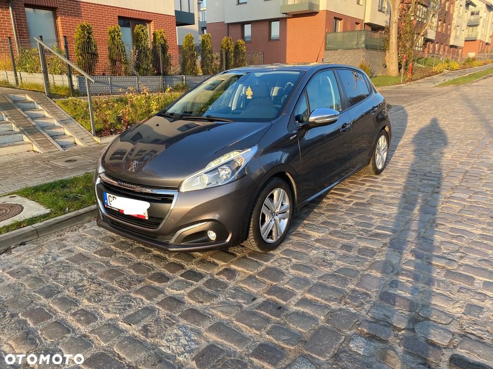 Peugeot 208 1.2 PureTech Style - 1