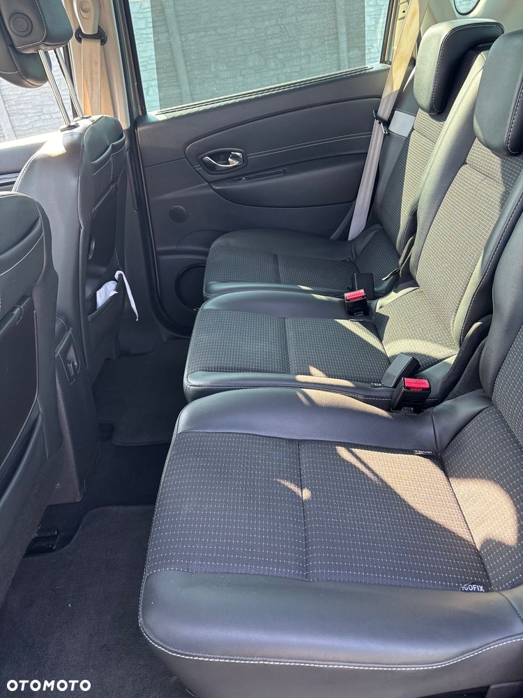 Renault Scenic ENERGY TCe 115 Bose Edition - 10
