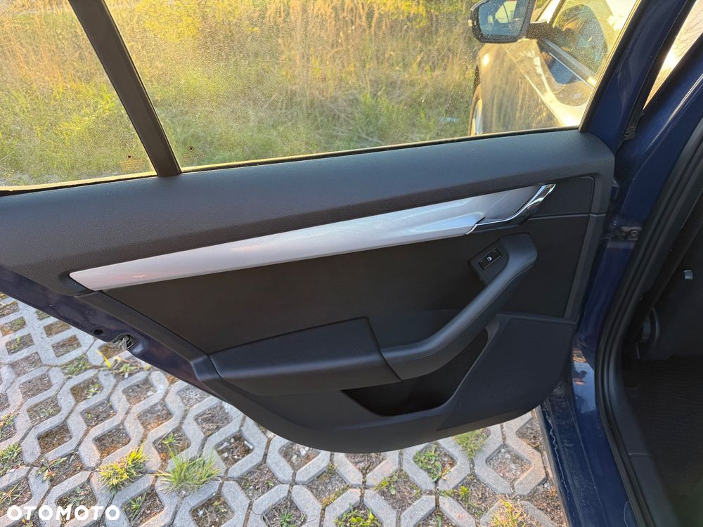 Skoda Octavia 2.0 TDI Edition - 8