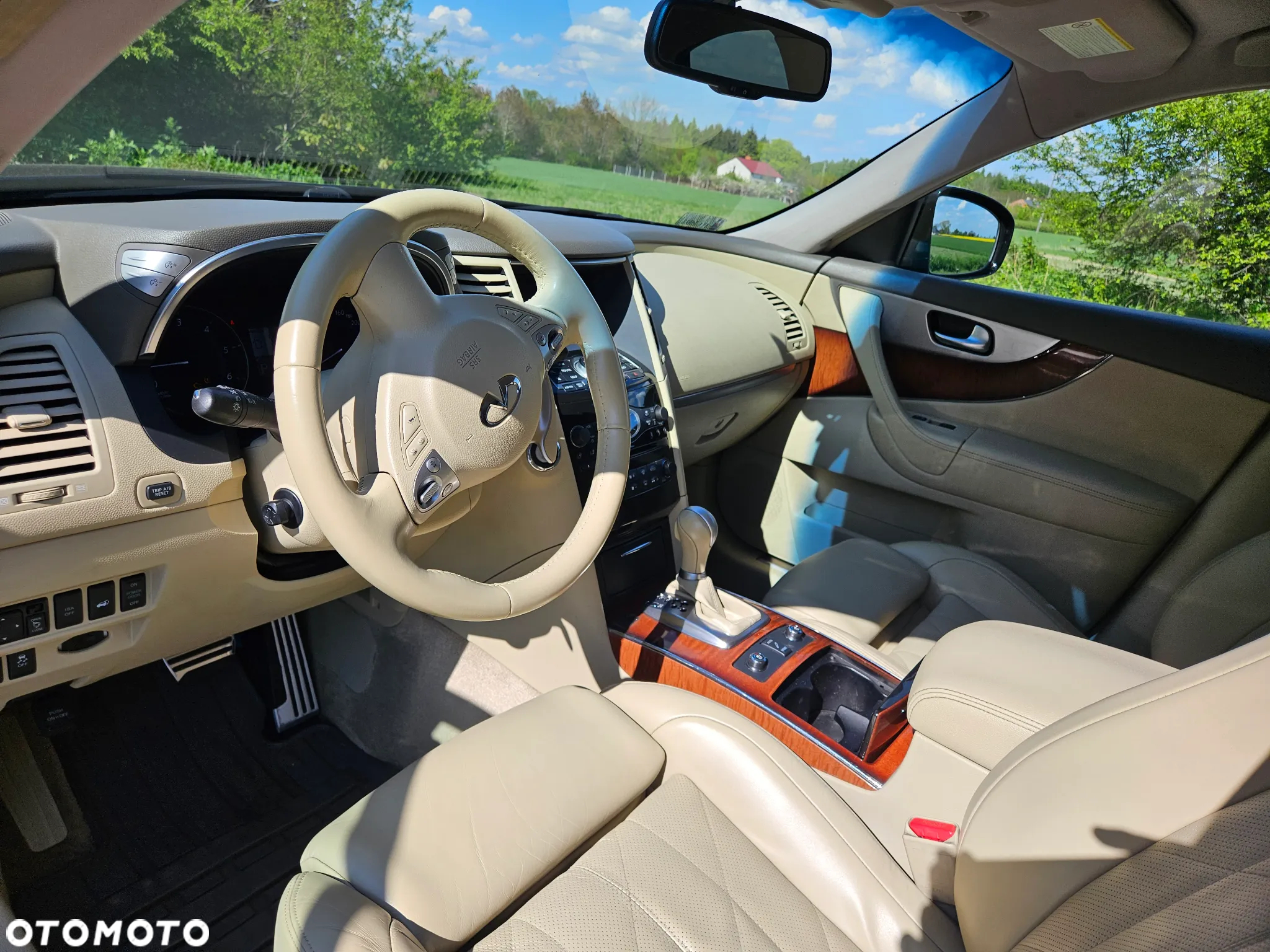 Infiniti QX70 3.0d S Premium - 10