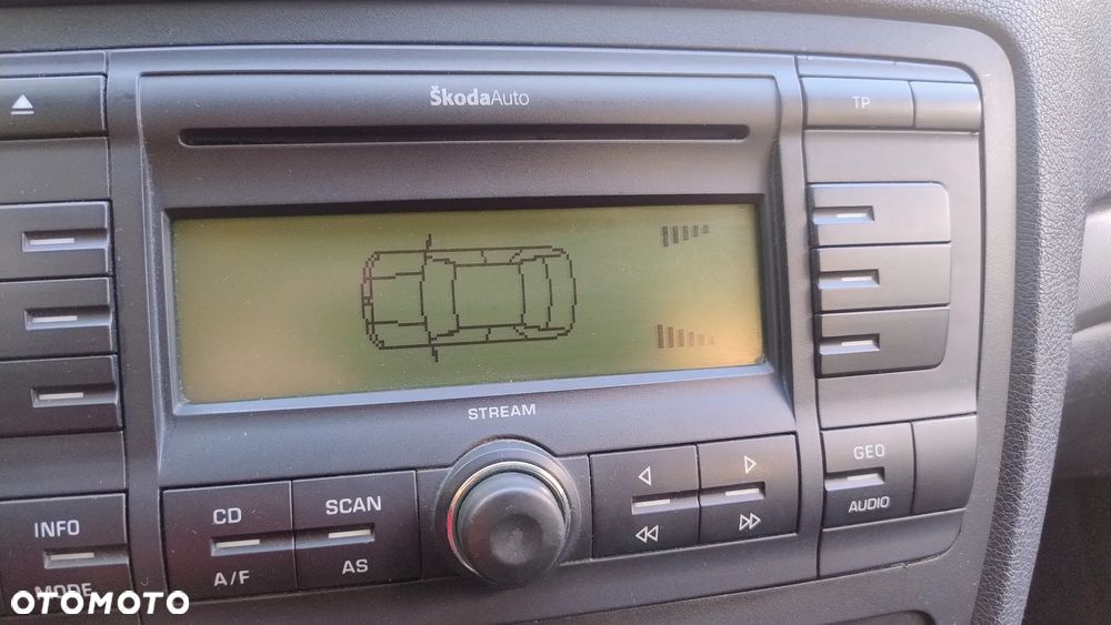 Skoda Octavia 2.0 FSI Ambiente - 22