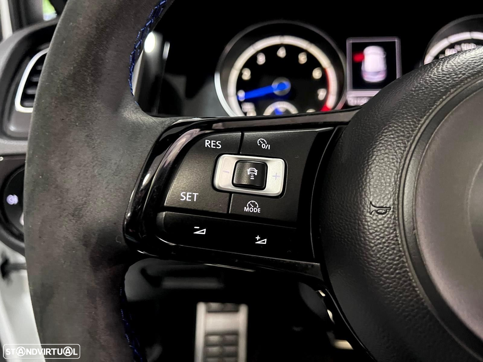 VW Golf - 32