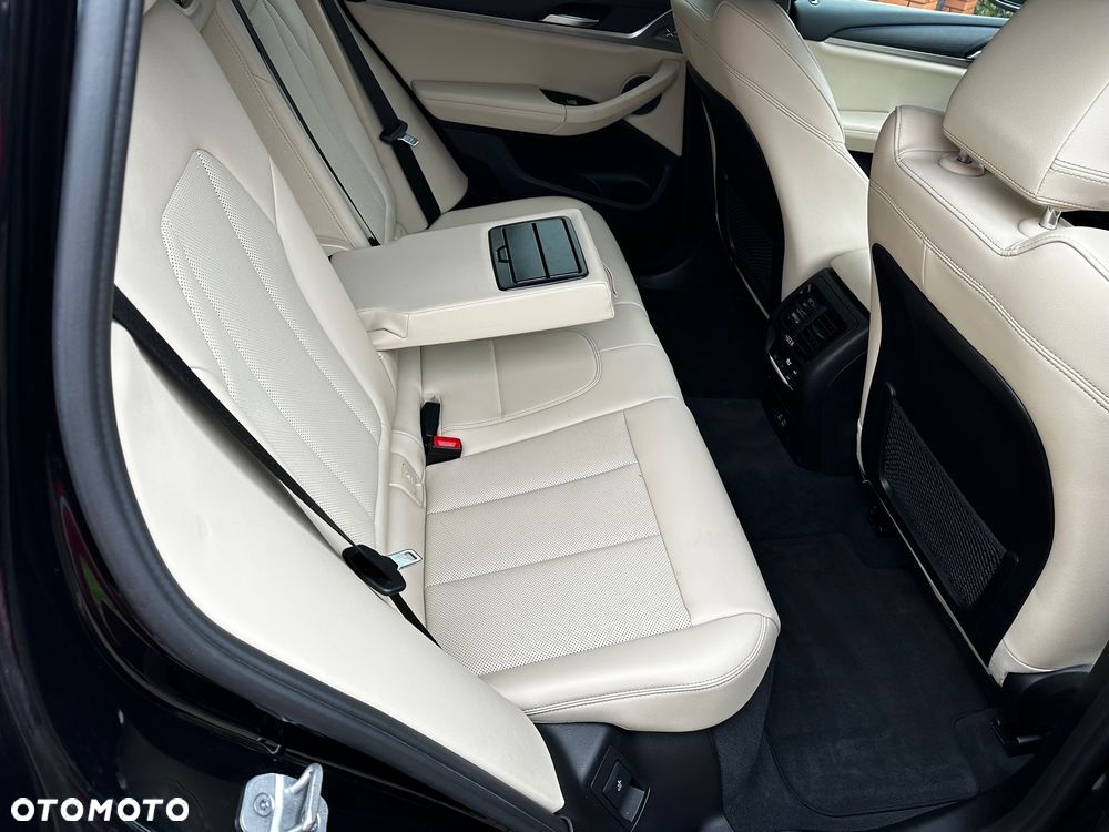 BMW X3 - 16