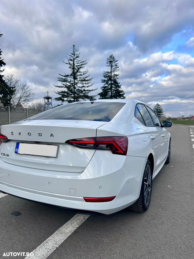 Skoda Octavia 2.0 TDI DSG Style - 20