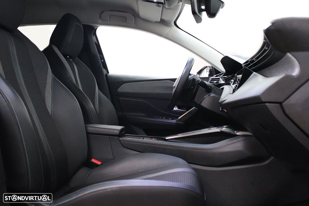 Peugeot 308 1.2 PureTech Allure Pack EAT8 - 20