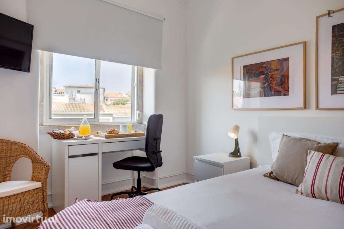 Quarto - localizado em Roma-Areeiro Lisbon - Grande imagem: 2/18