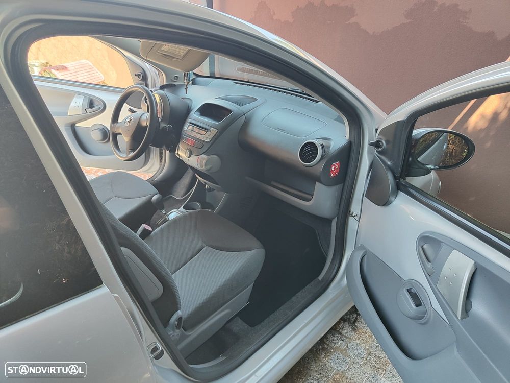 Toyota Aygo - 8