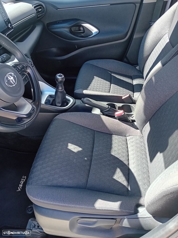 Toyota Yaris - 11