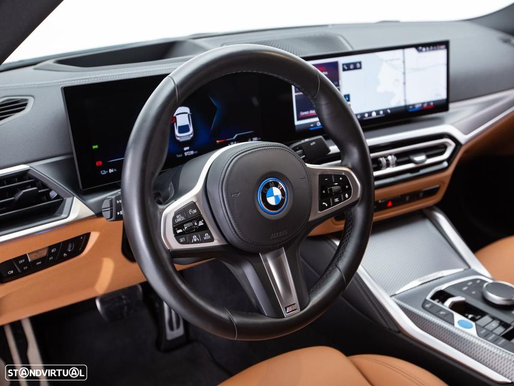 BMW i4 eDrive40 Pack Desportivo M - 24