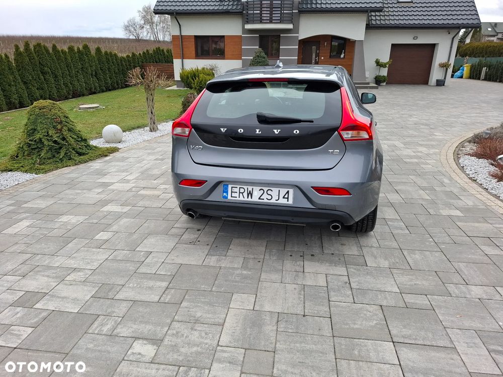 Volvo V40 T2 You - 12