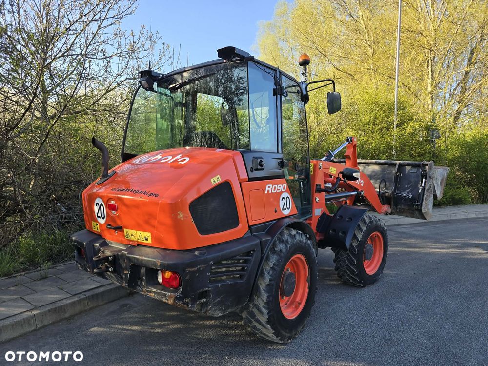 Kubota R090 SALON PL 1 WŁ  NOWY SILNIK 600MTH - 5