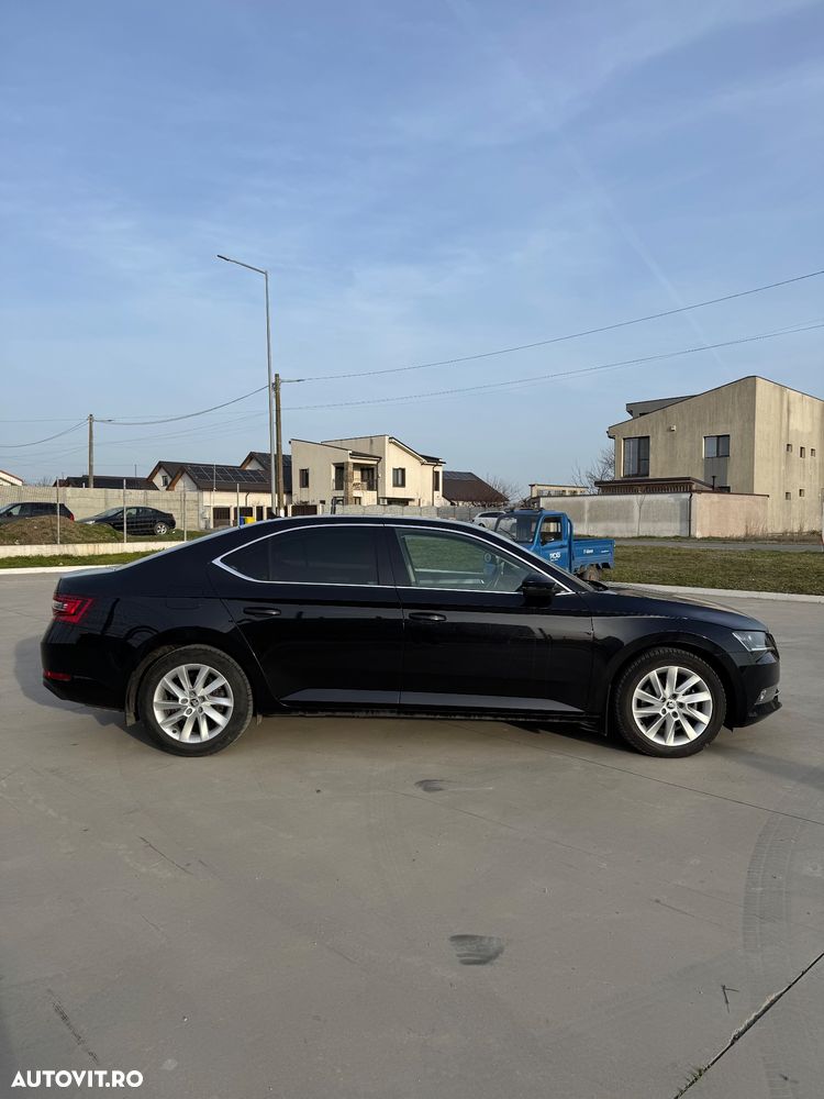 Skoda Superb 1.5 TSI ACT DSG Ambition - 29