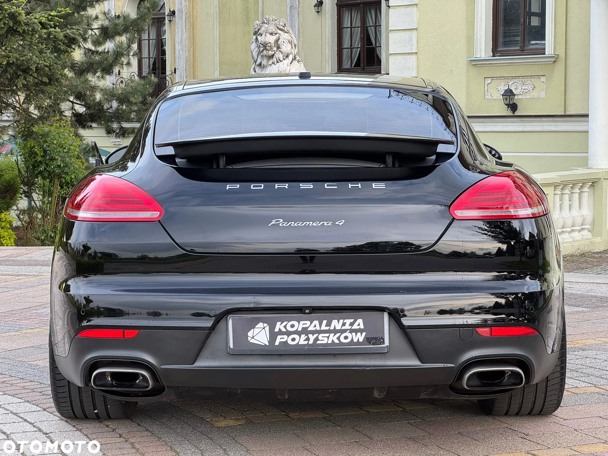 Porsche Panamera 4 Edition - 3