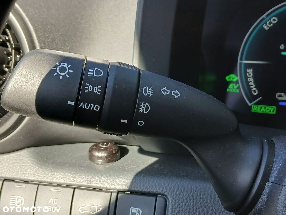 Toyota C-HR - 31