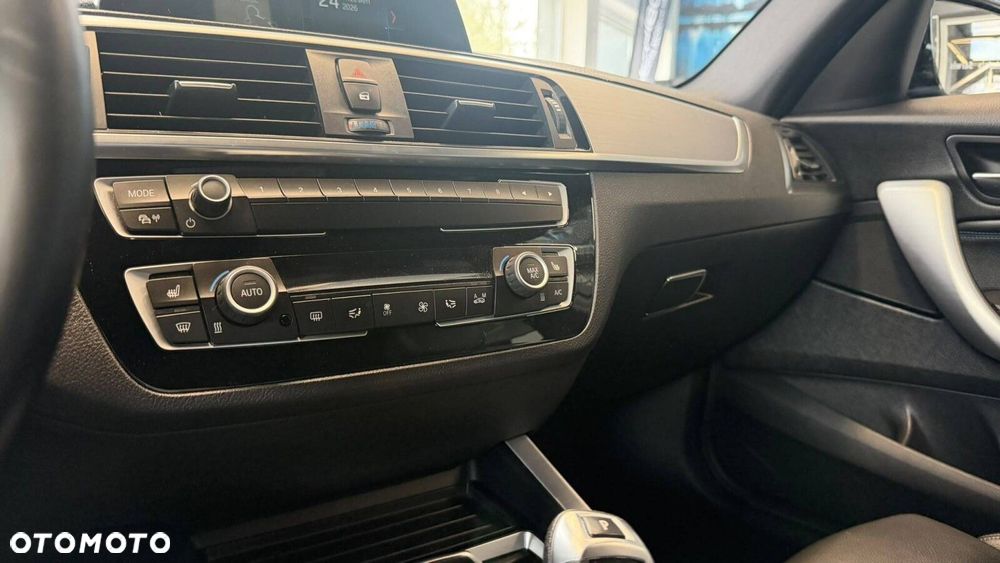 BMW Seria 1 - 25