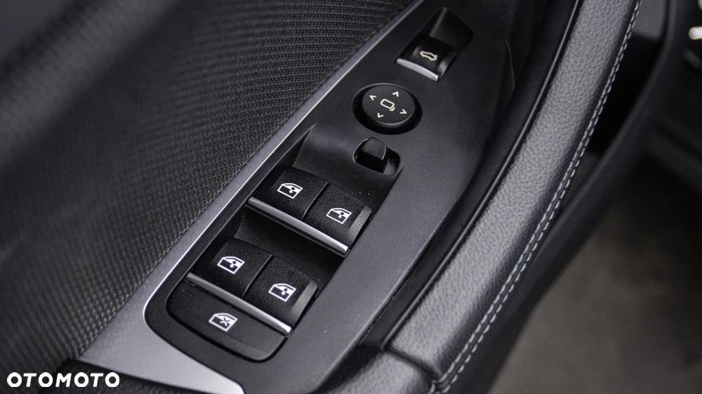 BMW X3 xDrive20i - 32