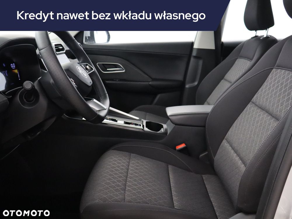 MG ZS - 11