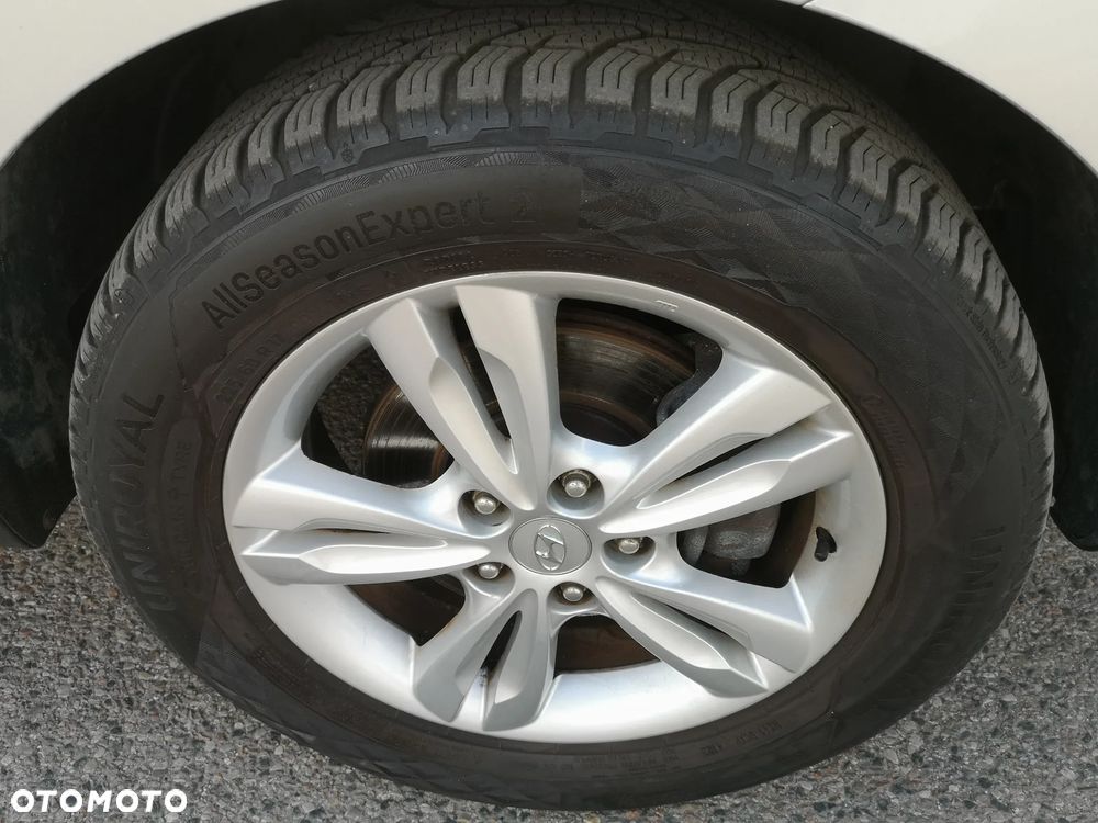 Hyundai ix35 1.7 CRDi Premium 2WD - 24