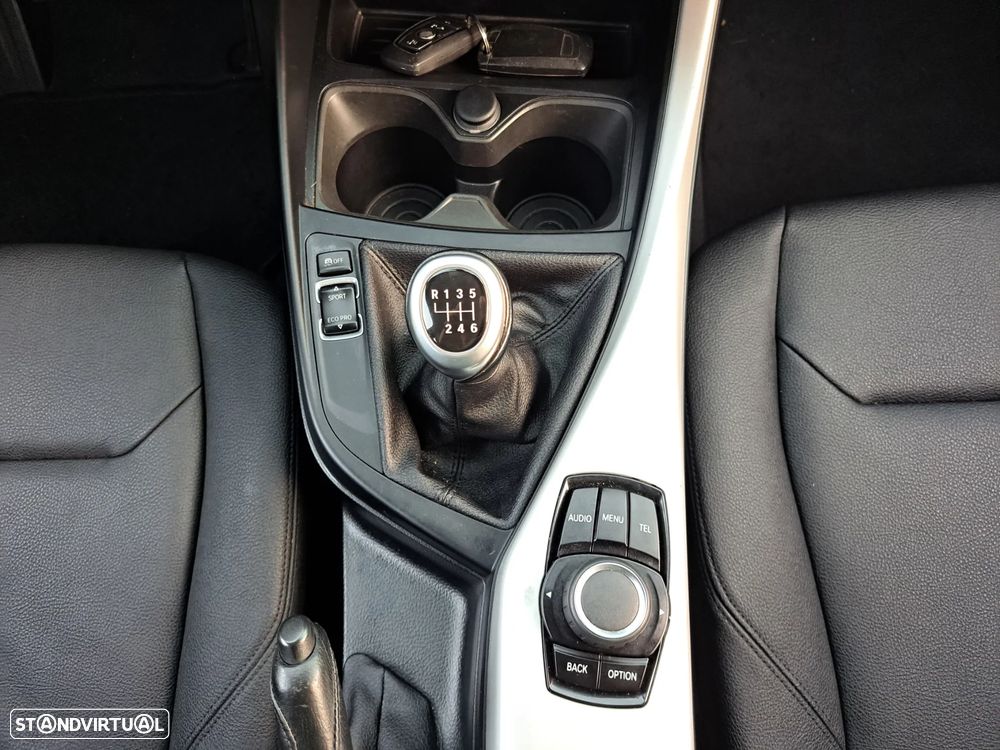 BMW 116 d EDynamics Advantage - 30