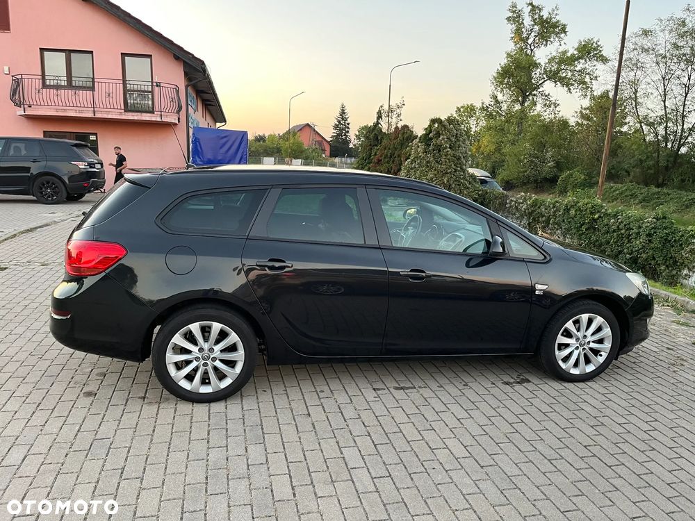 Opel Astra 1.4 Turbo - 4