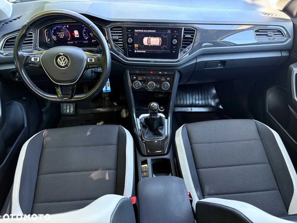 Volkswagen T-Roc 1.5 TSI ACT Premium - 13
