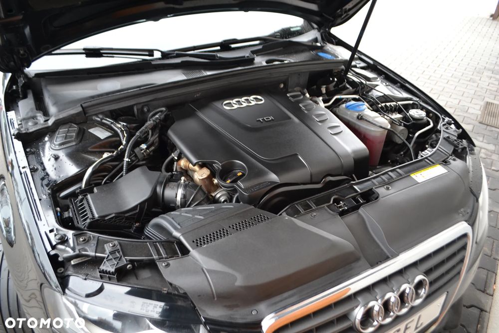 Audi A4 Avant 2.0 TDI DPF quattro - 15