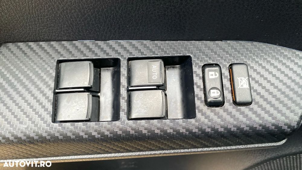 Toyota RAV4 2.2 D-4CAT 4WD Aut Luxury - 14