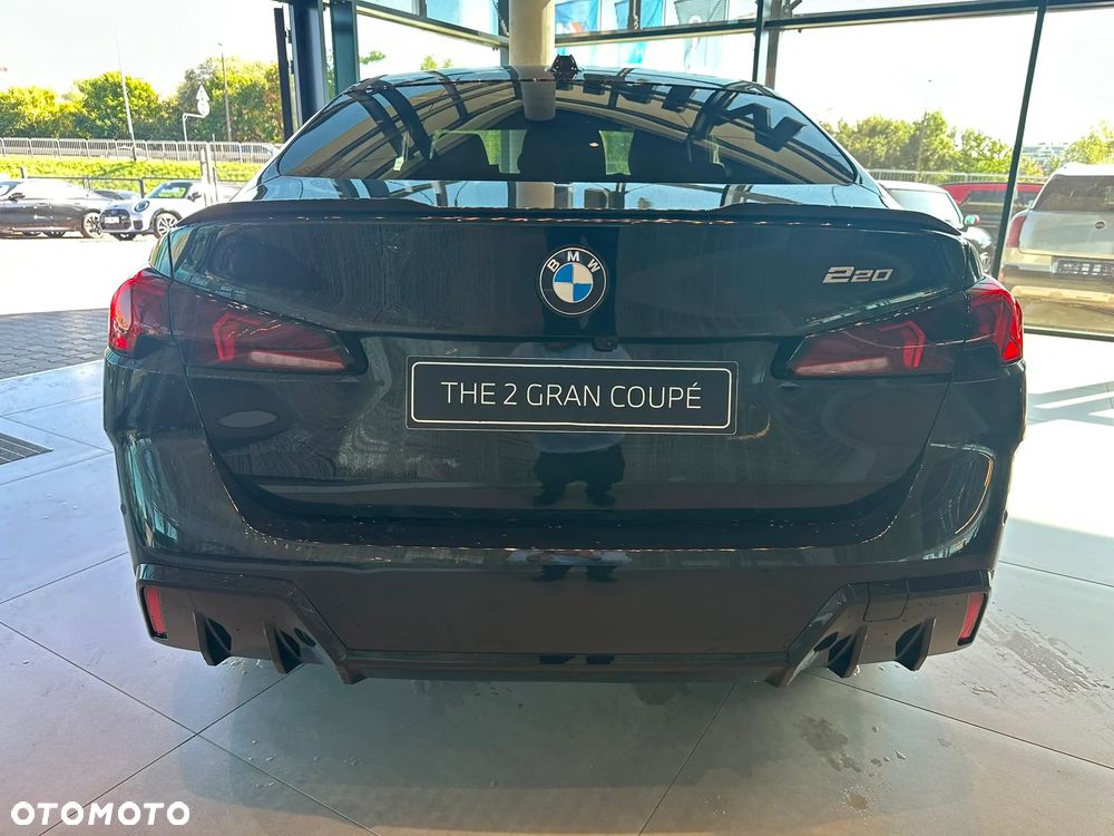 BMW Seria 2 220i mHEV - 6