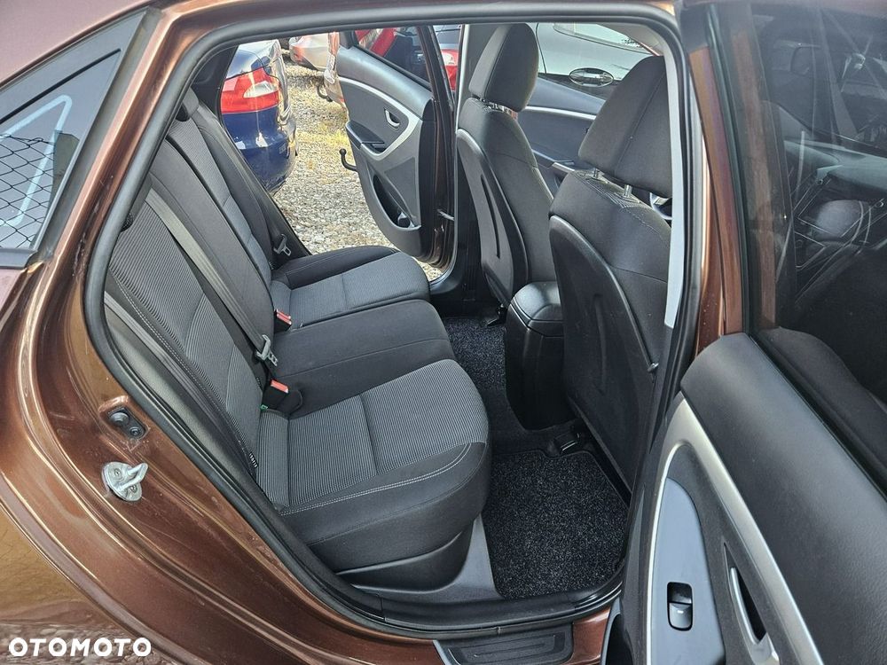 Hyundai i30 - 11
