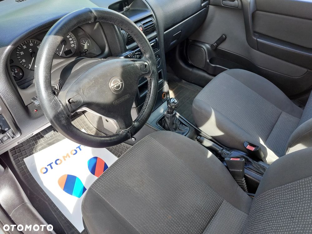 Opel Astra - 8