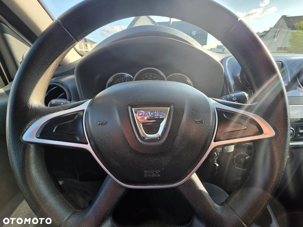 Dacia Sandero 1.2 16V 75 Essentiel - 9