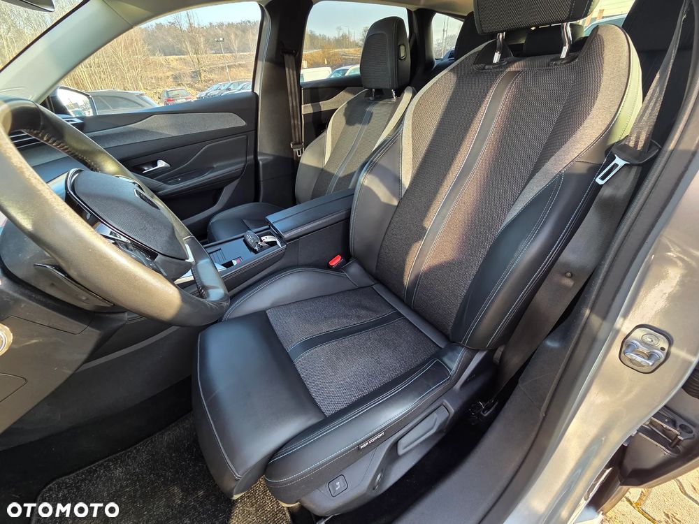 Peugeot 308 1.5 BlueHDi Allure S&S EAT8 - 31