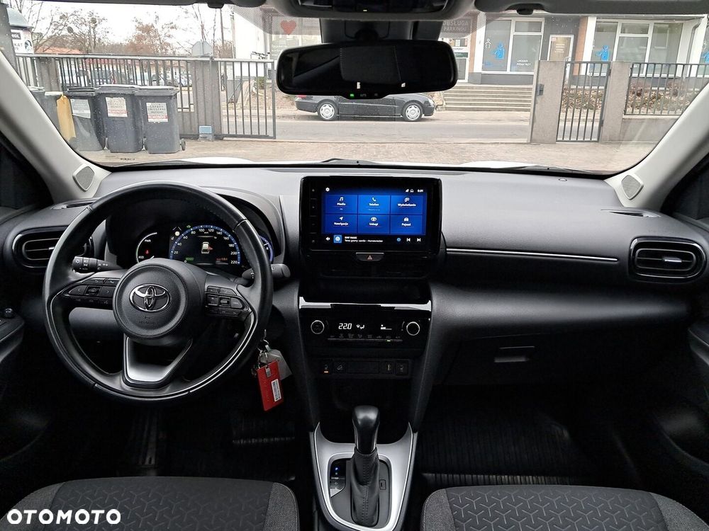 Toyota Yaris Cross Hybrid 1.5 Comfort 4x4 - 26