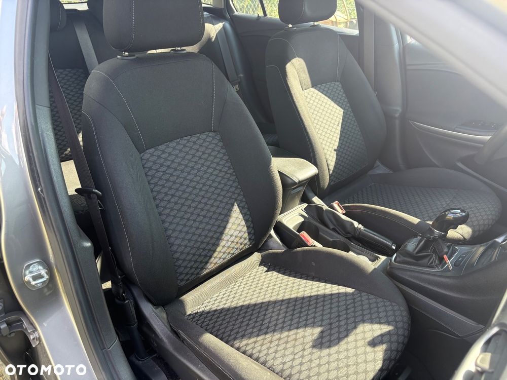 Opel Astra 1.4 Turbo Edition - 10