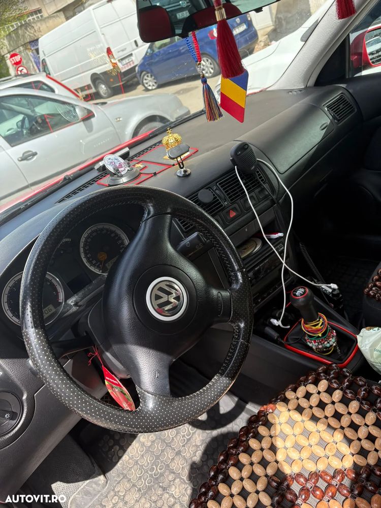 Volkswagen Golf 1.6 FSI Pacific - 6