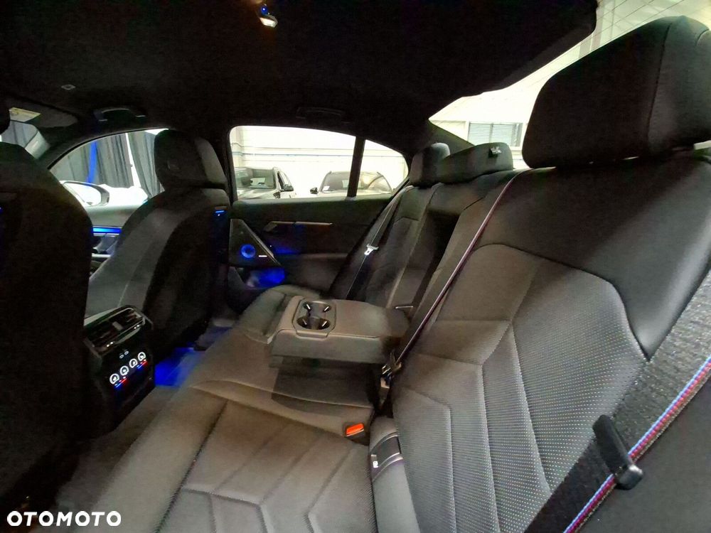 BMW Seria 5 - 18