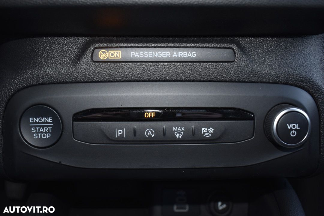 Ford Focus - 32
