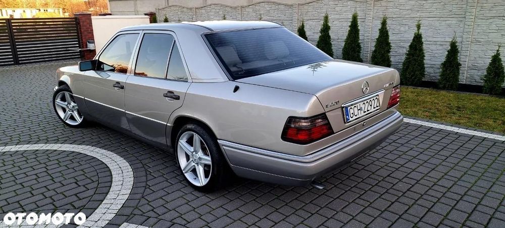 Mercedes-Benz Klasa E - 4