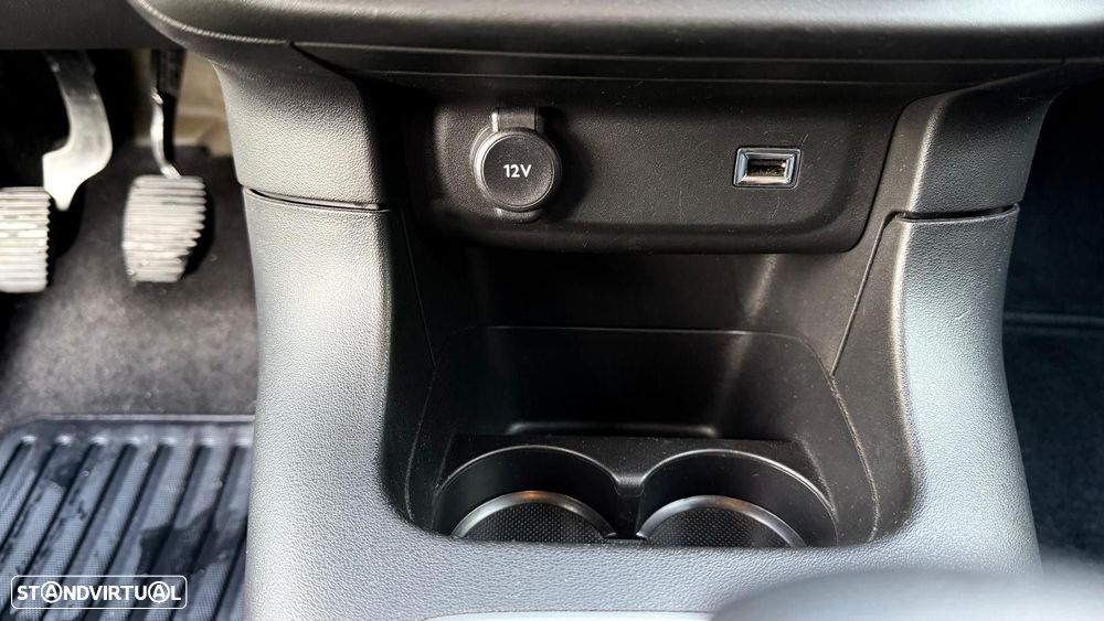 Citroën C3 1.2 PureTech Shine - 27