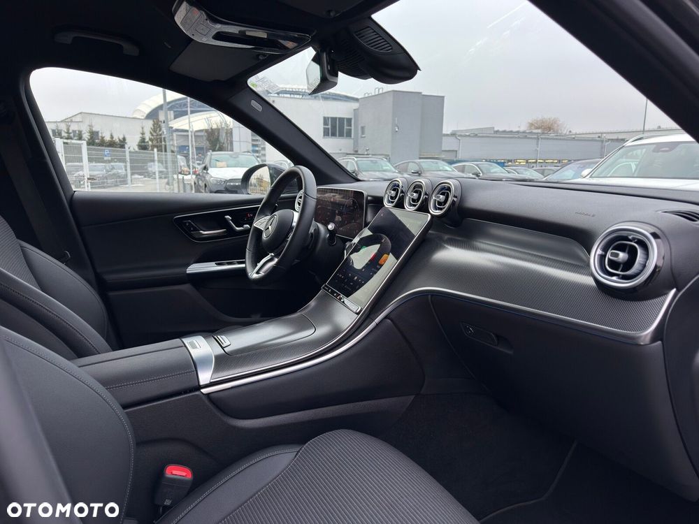 Mercedes-Benz GLC - 11