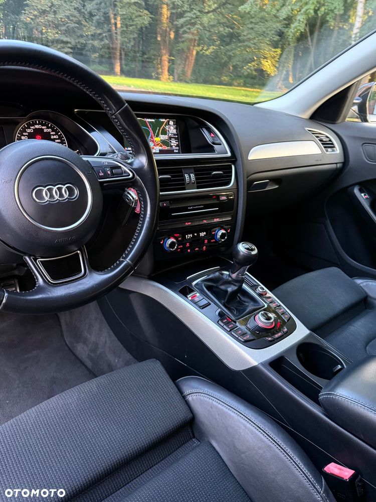 Audi A4 Avant 2.0 TDI DPF S line Sportpaket - 9