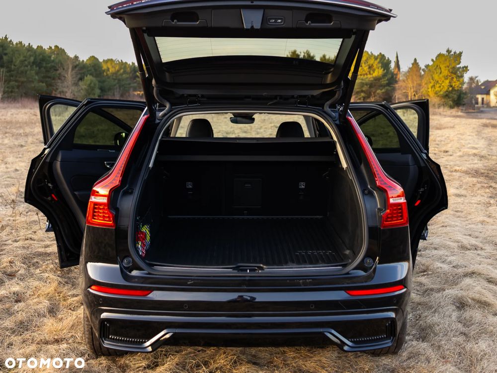 Volvo XC 60 B4 B Plus Dark - 9
