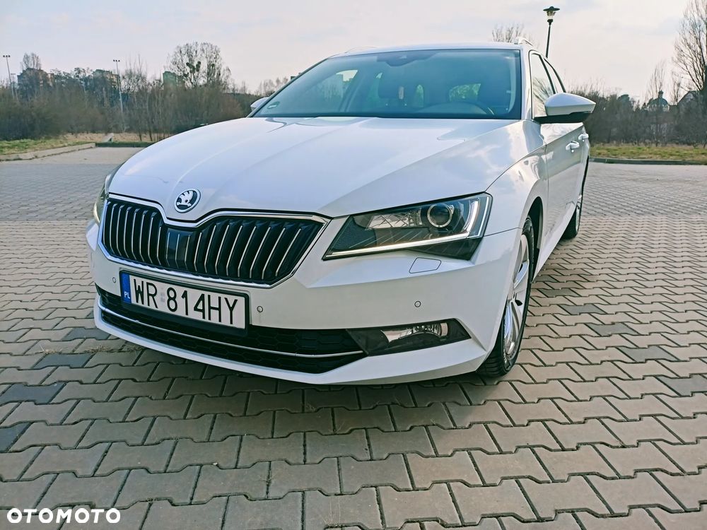 Skoda Superb 2.0 TDI Style - 2