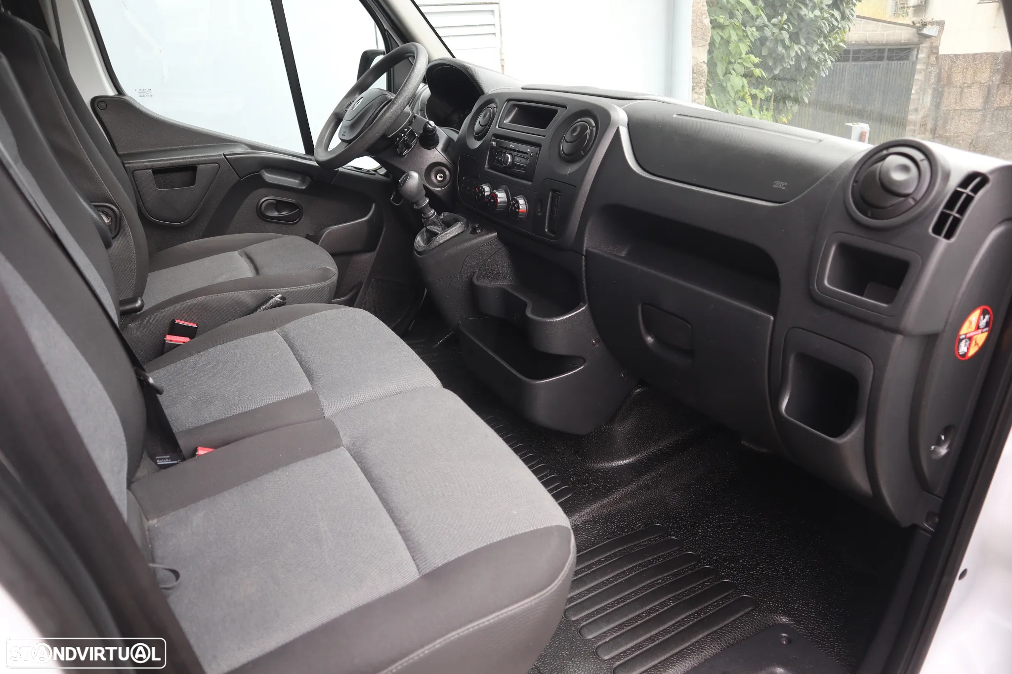 Renault Master 2.3 dCi 145 L1H1 - 13