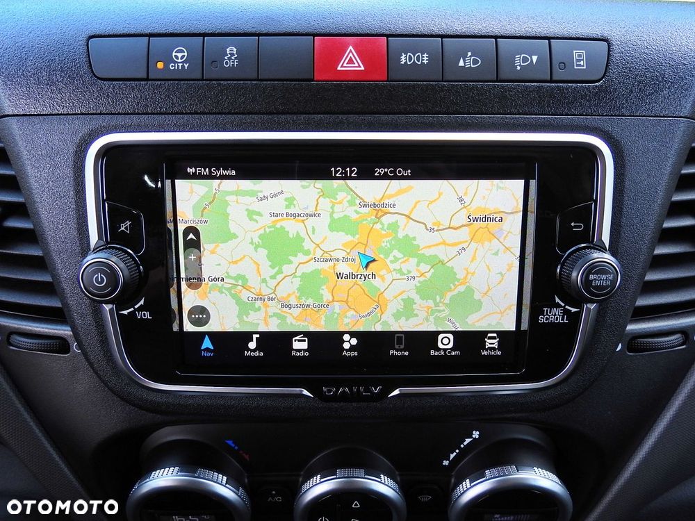 Iveco DAILY 35S18 NOWY PLANDEKA 8 PALET TEMPOMAT NAWIGACJA LEDY AUTOMAT HI-MATIC GWARANCJA PRODUCENTA  180KM - 36