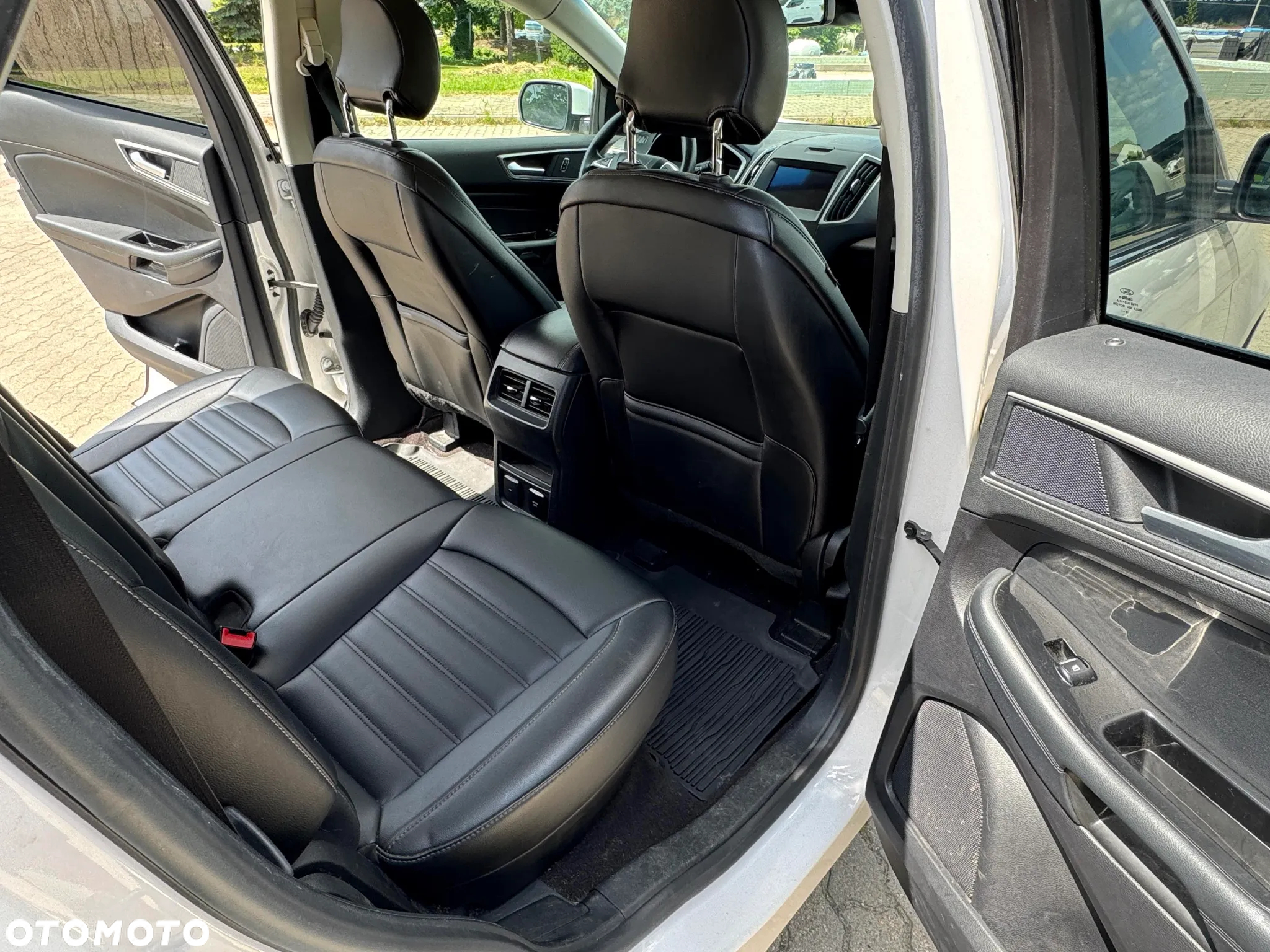 Ford Edge - 12